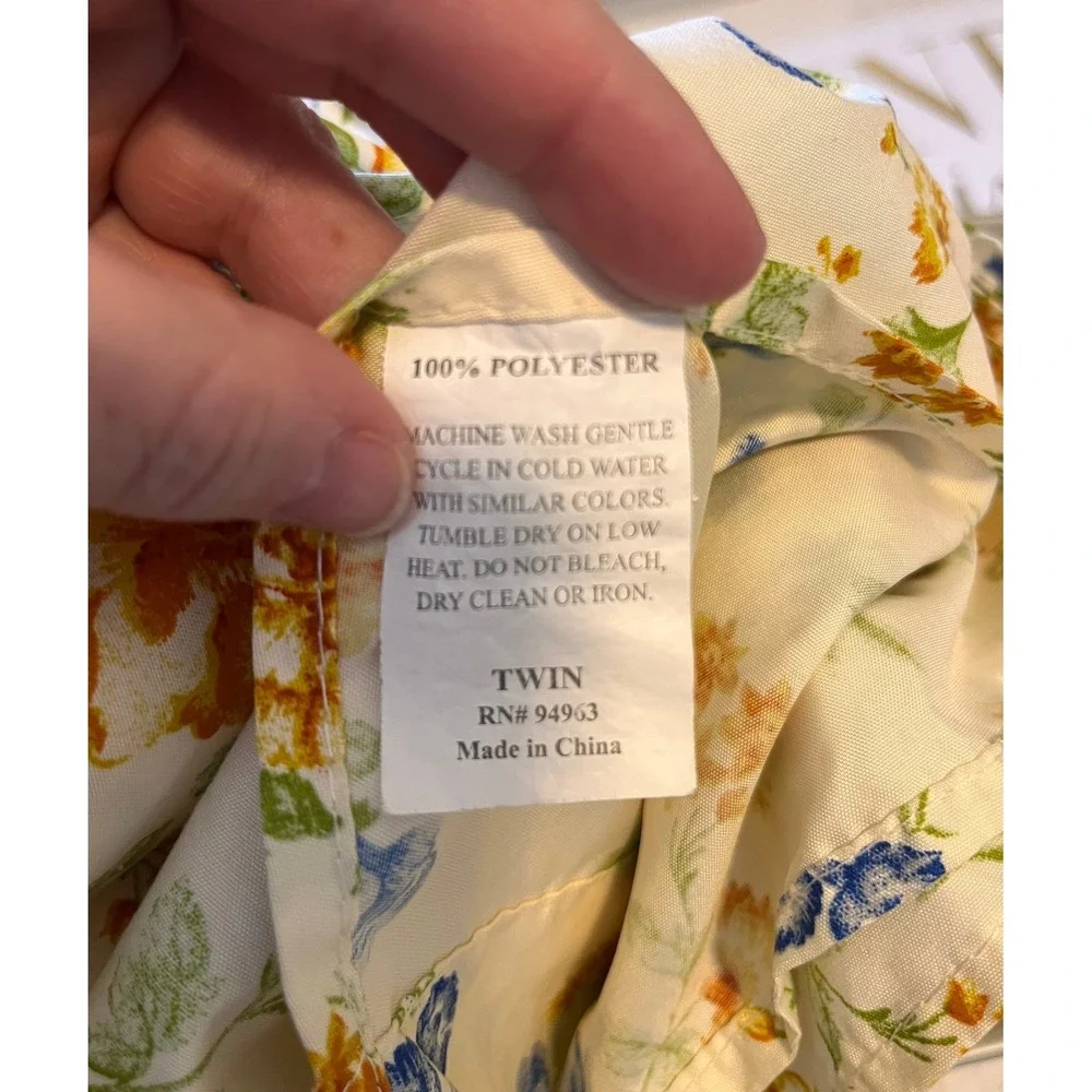 Vintage Floral Twin Sheet Set: Orange & Blue Flowers,‎ 1 Pillowcase